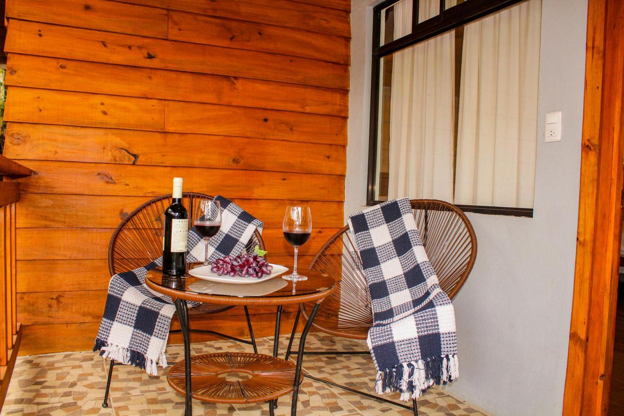 Tierra Buena Countryside Hotel Monteverde Exterior photo