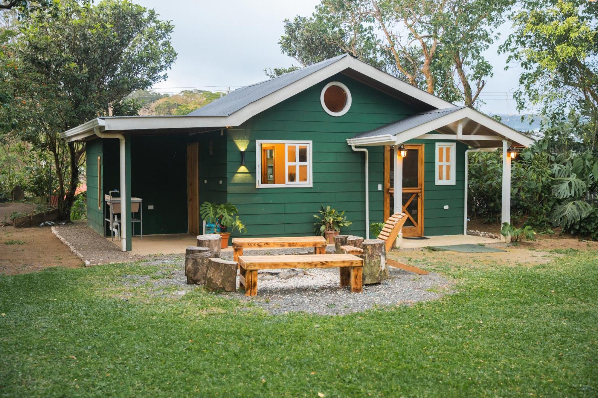 Tierra Buena Countryside Hotel Monteverde Exterior photo