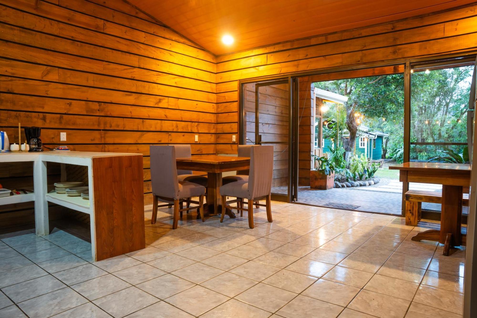 Tierra Buena Countryside Hotel Monteverde Exterior photo