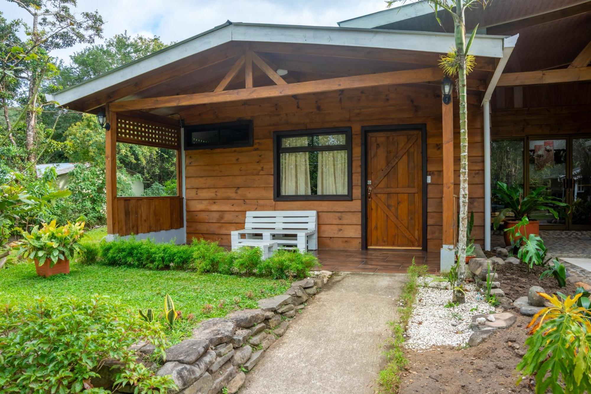 Tierra Buena Countryside Hotel Monteverde Exterior photo